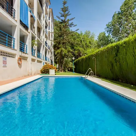In With Pool Apartment *